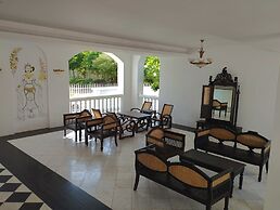 Queen Thanbula Hotel Bagan