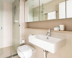 Melbourne Private Apartments Absolute W