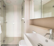Melbourne Private Apartments Absolute W
