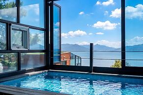 Geoje Gonggan Pool Villa
