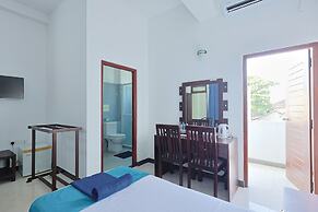 Beach Corridor Residence
