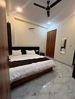 Hotel Aana Inn Stay