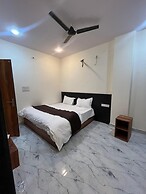 Hotel Aana Inn Stay