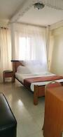 Becca Hotel Meru