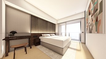 Residence on Opus Bay - Balmoral Tower Hotel