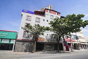 Fabhotel Akshaya Residency