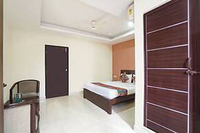 Fabhotel Akshaya Residency