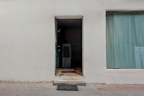 Fabhotel Aavkar