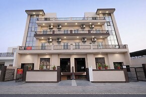 Fabhotel Happy Stay Ii