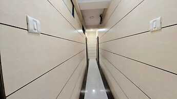 Fabhotel Kamal