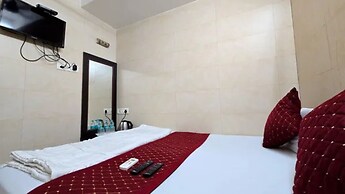 Fabhotel Kamal