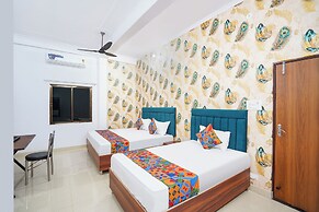 Fabhotel Budha Tree