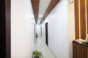 Fabhotel Budha Tree