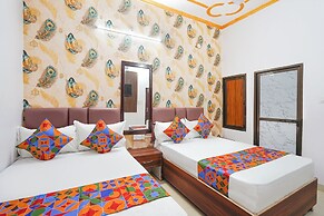 Fabhotel Budha Tree