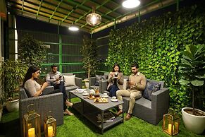 Fabhotel Starex Inn