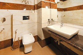Fabhotel Starex Inn
