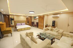 Fabhotel Starex Inn
