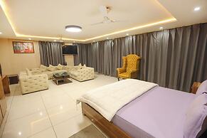 Fabhotel Starex Inn
