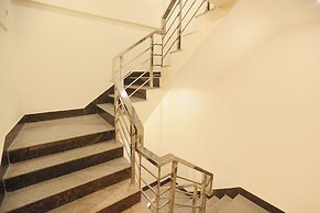 Fabhotel Starex Inn