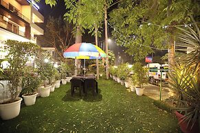 Fabhotel Starex Inn