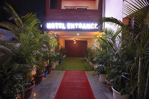 Fabhotel Starex Inn