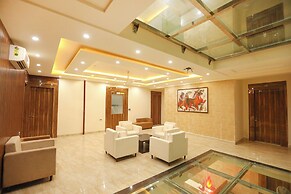 Fabhotel Starex Inn