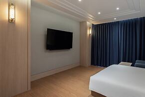 H-AVENUE HOTEL