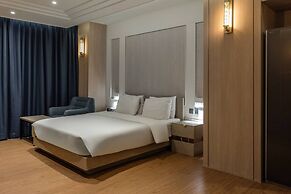 H-AVENUE HOTEL