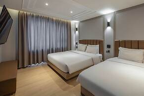 H-AVENUE HOTEL