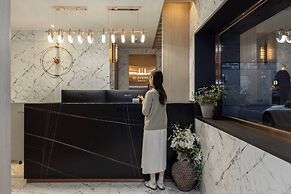H-AVENUE HOTEL
