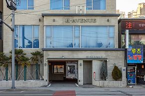 H-AVENUE HOTEL