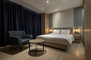 H-AVENUE HOTEL