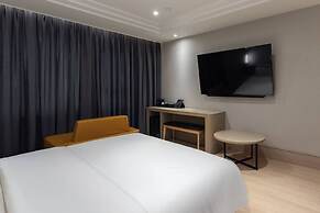 H-AVENUE HOTEL