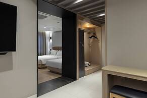 H-AVENUE HOTEL