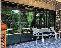 Baan LungYod Resort