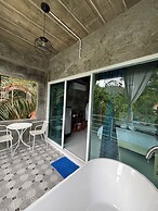 Baan LungYod Resort