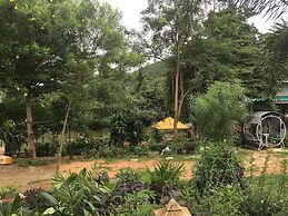 Baan LungYod Resort