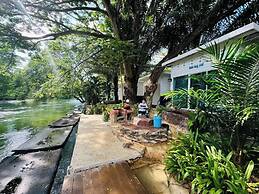 Baan LungYod Resort