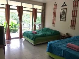 Baan LungYod Resort