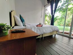 Baan LungYod Resort