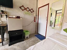 Baan LungYod Resort