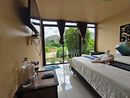 Baan LungYod Resort