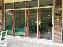 Baan LungYod Resort