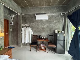 Baan LungYod Resort