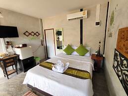 Baan LungYod Resort