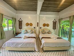 Baan LungYod Resort