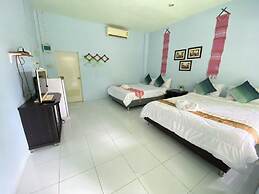Baan LungYod Resort