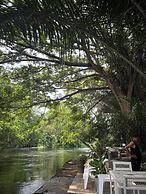 Baan LungYod Resort