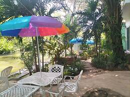 Baan LungYod Resort