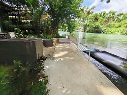 Baan LungYod Resort